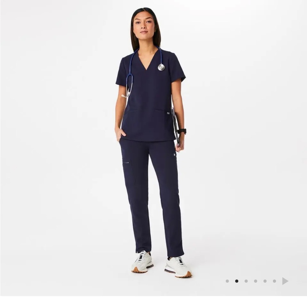 Figs Scrubs- Casma Three-Pocket Scrub Top and Cade Cargo Pants in Navy